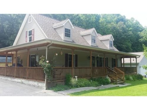 2241 Mountain Laurel Rd, Norton, VA 24273-2961