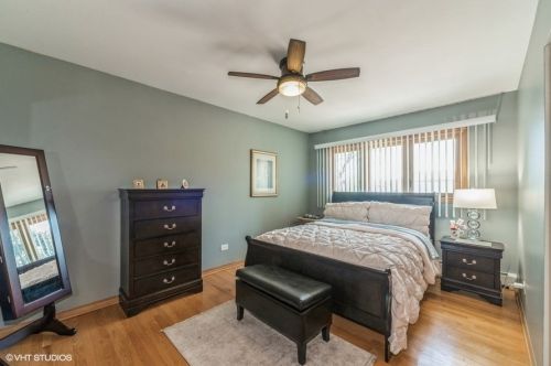 8212 Lyons St, Niles IL  60714-1336 exterior