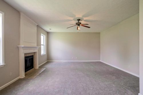 3069 Elmwood Rd, Atlanta GA  30349-8105 exterior