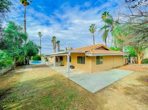 16070 Rancho Viejo Dr, Riverside CA  92506-5824 exterior