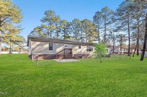 448 Nicole Dr, Sanford, NC 27332-1679