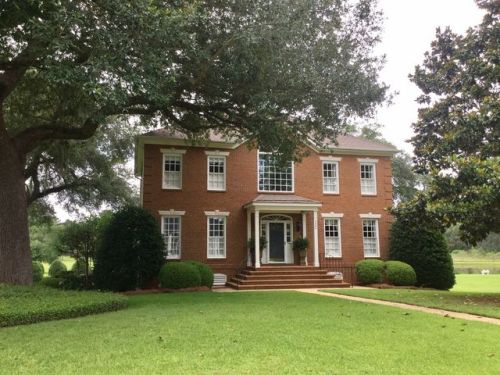 5004 Barrington Dr, Albany, GA 31721-8990