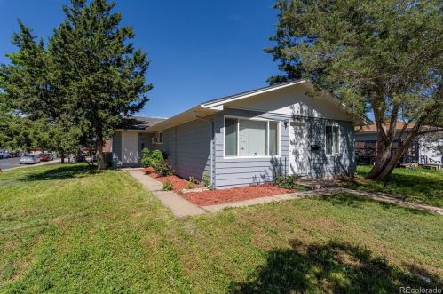 727 Emporia St, Denver, CO 80010-3854