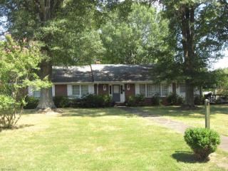 318 Cedar St, Eden, NC 27288-5504