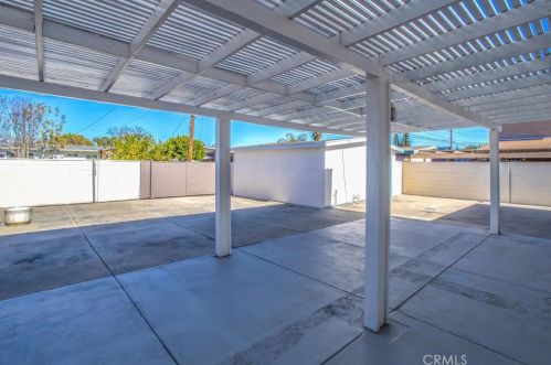 2225 Center St, Anaheim CA  92806-3606 exterior