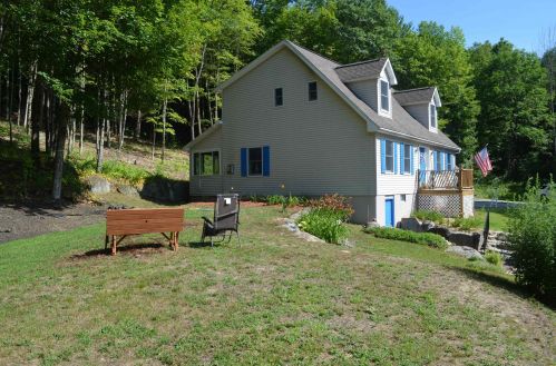 119 Fairgrounds Rd, Bradford, NH 03221-3103