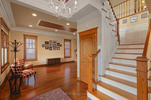 1003 Walter St, Lemont IL  60439-3920 exterior