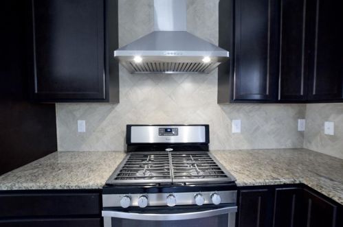 4610 Cedar Springs Rd, Dallas TX  75219-1221 exterior
