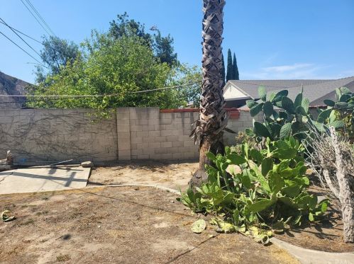 2617 Deodar St, Santa Ana CA 92705-1700 exterior