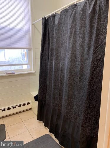 2140 10th St, Philadelphia PA 19148-3005 exterior