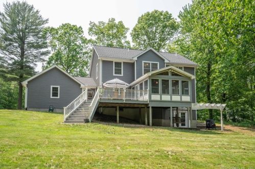 53 Scarboro Rd, Hebron CT  06248-1339 exterior
