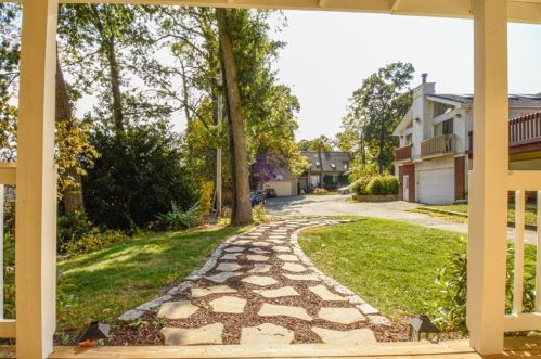 3 Matteo Dr, Providence, RI 02904-5118