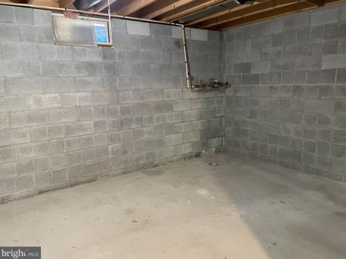 69 Chesapeake St, Lancaster PA  17602-4659 exterior