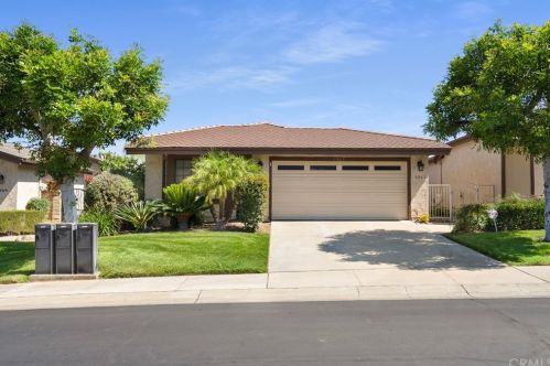 5965 Maybrook Cir, Riverside, CA 92506-4549