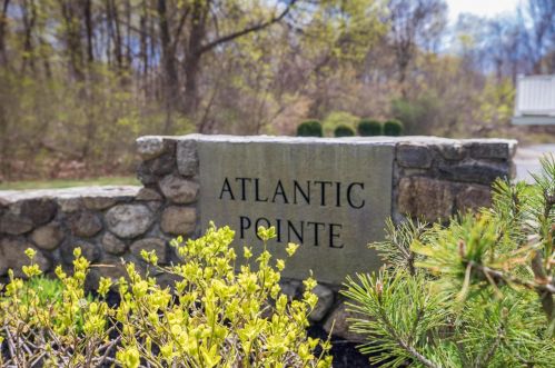 13 Albacore Way, Portsmouth, NH 03801-3496