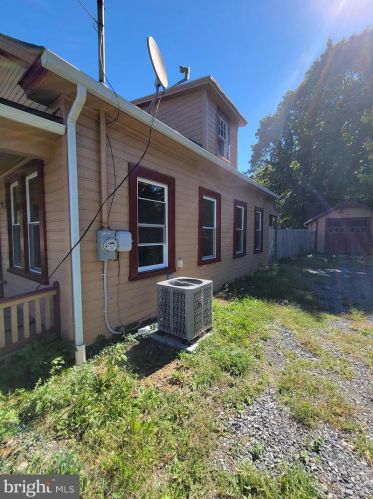 1123 Harrisburg Pike, Carlisle PA  17013-1618 exterior