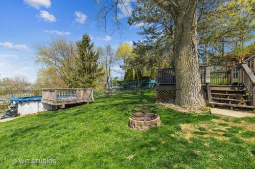 5 Oak St, Barrington Hills, IL 60156