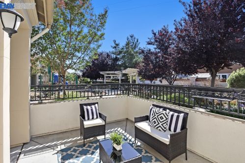 330 Belshaw Dr, Milpitas CA 95035-5472 exterior