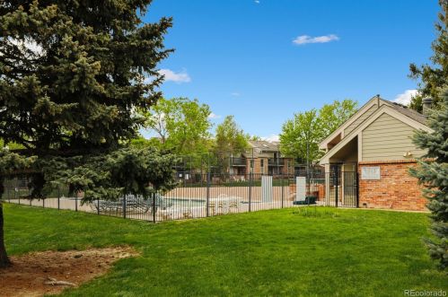 15198 Purdue Ave, Denver CO  80014-8389 exterior