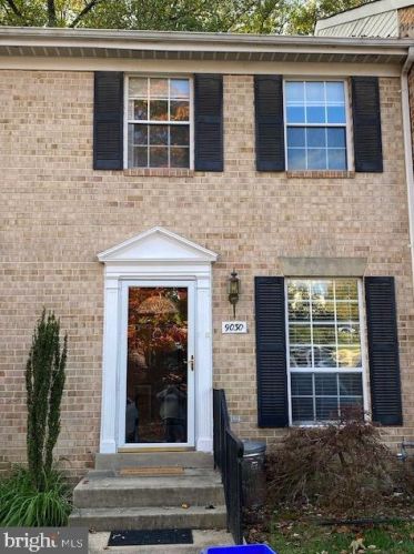 9030 Pickwick Village Ter, Silver Spring MD  20901-3882 exterior