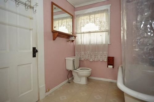 1406 6th Ave, Fort Worth TX  76104-4354 exterior