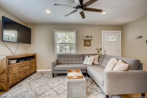 4230 Pearl St, Englewood CO 80113-4741 exterior