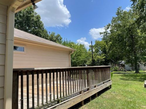 1743 7th St, Richmond TX  77471-4423 exterior