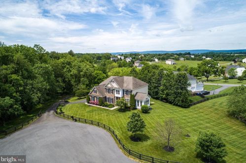 17205 Dewpoint Pl, Hamilton VA  20158-9741 exterior