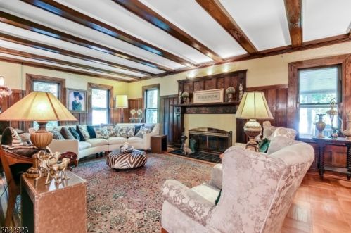 30 Ball Rd, Mountain Lakes, NJ 07046-1303
