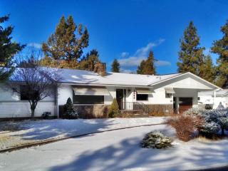 2555 8 St, Bend OR  97701-4839 exterior