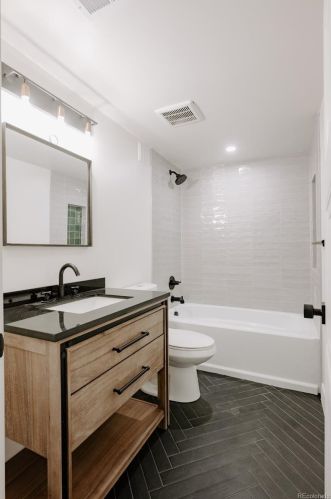 462 Pennsylvania St, Denver CO  80203-3614 exterior