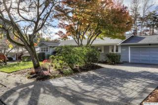 3589 Dogwood Dr, Salem, OR 97302-4038