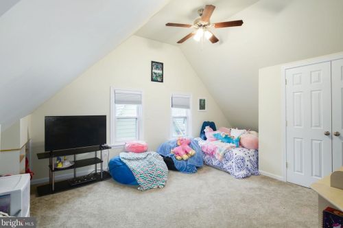 109 Center St, Tavistock NJ  08033-1803 exterior