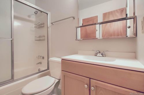 1618 Genoa St, Denver CO  80011-5325 exterior