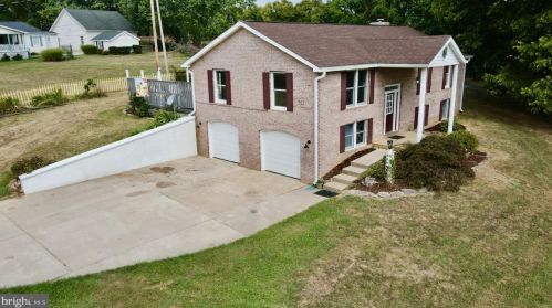 243 Macbeth Dr, Charles Town, WV 25414-9650
