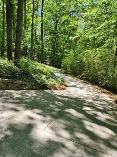 8305 Ison Rd, Atlanta GA  30350-3129 exterior