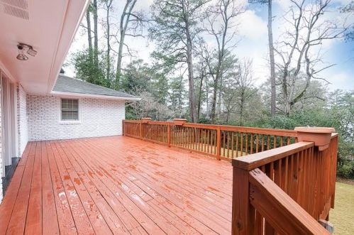 825 Moores Mill Rd, Atlanta GA  30327-1544 exterior