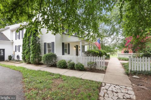 820 Iron Rail Ct, Woodbine, MD 21797-8759