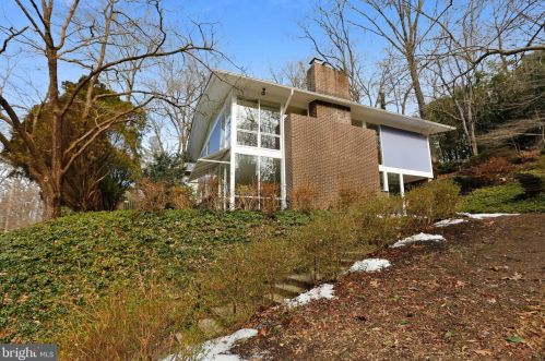 3917 Rickover Rd, Silver Spring, MD 20902-2329