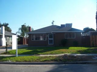 757 Yale Ave, Fresno, CA 93704-6144