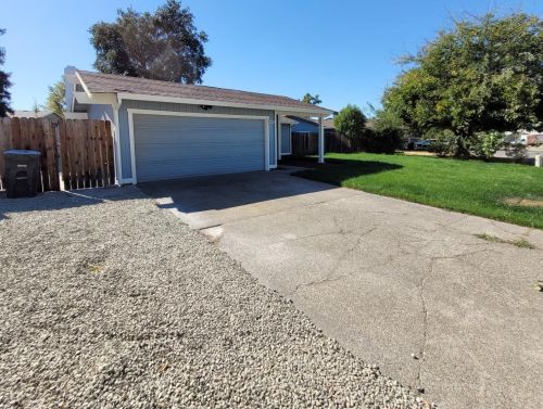 8206 Summerplace Dr, Citrus Heights, CA 95621-1037