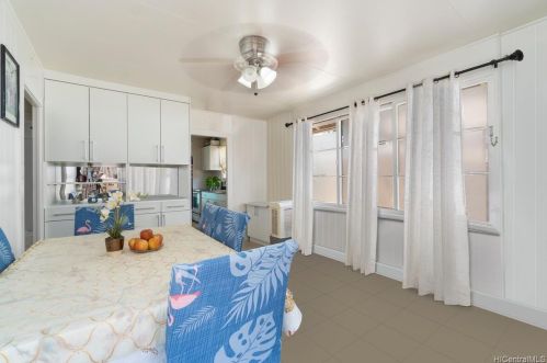 729 Ekela Ave, Honolulu HI 96816-1191 exterior