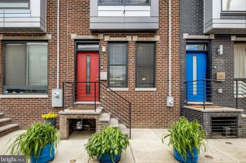 524 Mercy St, Philadelphia, PA 19148-2533