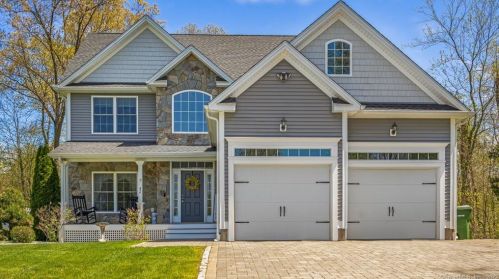42 Madalyn Ln, Southington, CT 06489-4063