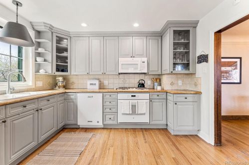 2037 Kearney St, Denver CO  80207-3919 exterior