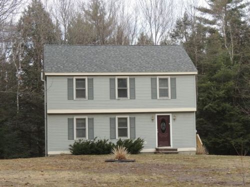 191 Whittier Dr, Fremont, NH 03044-3338