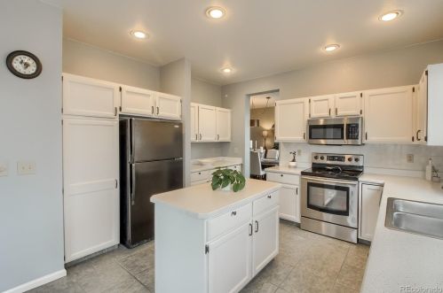 5492 Cathay Way, Denver CO 80017-4442 exterior