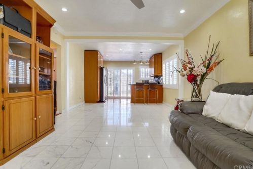 4619 130 St, Hawthorne CA 90250-5146 exterior