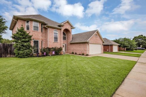 9113 Trail Wood Dr, Fort Worth TX  76182-3715 exterior
