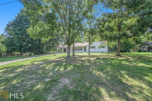 411 Arrow Bnd, Villa Rica, GA 30180-1406